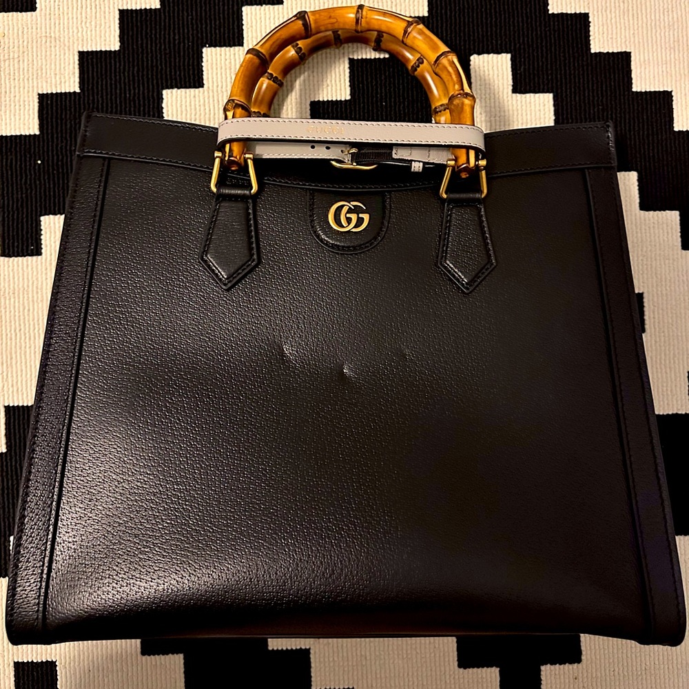 SALE! Beautiful, comfortable bag! Ideal for work, laptop and documents